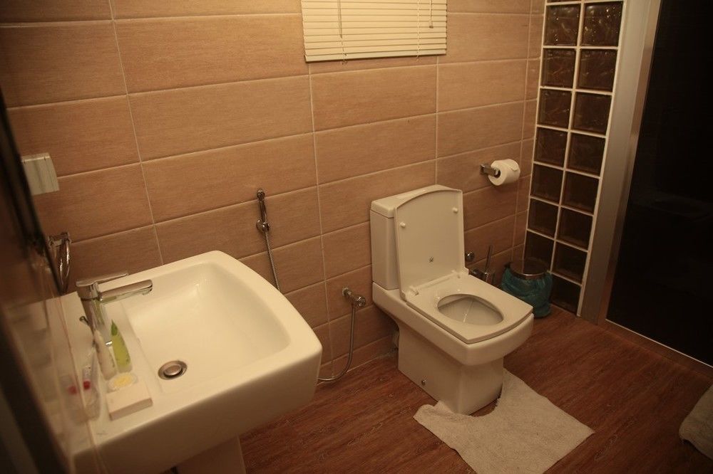 Fryburg Suites Aliayabiagba Exteriör bild
