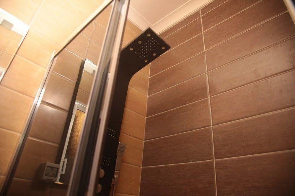 Fryburg Suites Aliayabiagba Exteriör bild