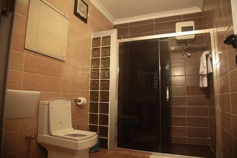 Fryburg Suites Aliayabiagba Exteriör bild