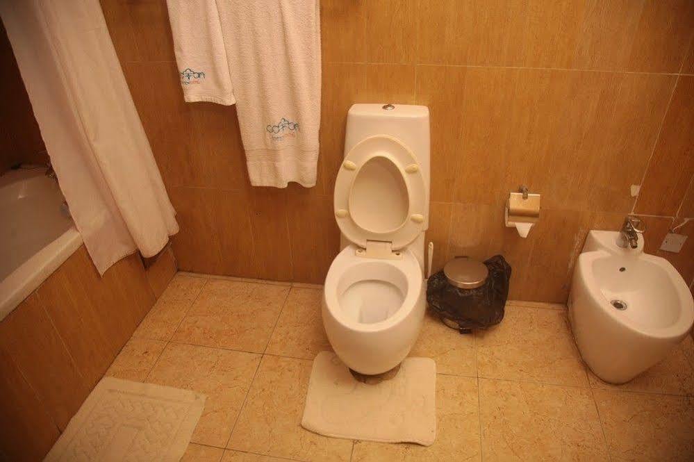 Fryburg Suites Aliayabiagba Exteriör bild